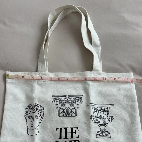 The Met X PacSun White Tote Bag with Black Graphic - Picture 2 of 4